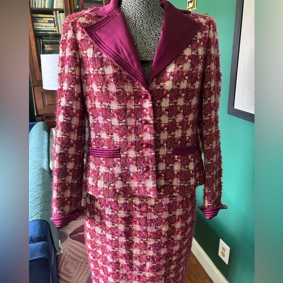 Doncaster Jackets & Blazers - Doncaster Pink and Cream Skirt Suit Set with Textured Tweed - Silk/Mohair/Wool